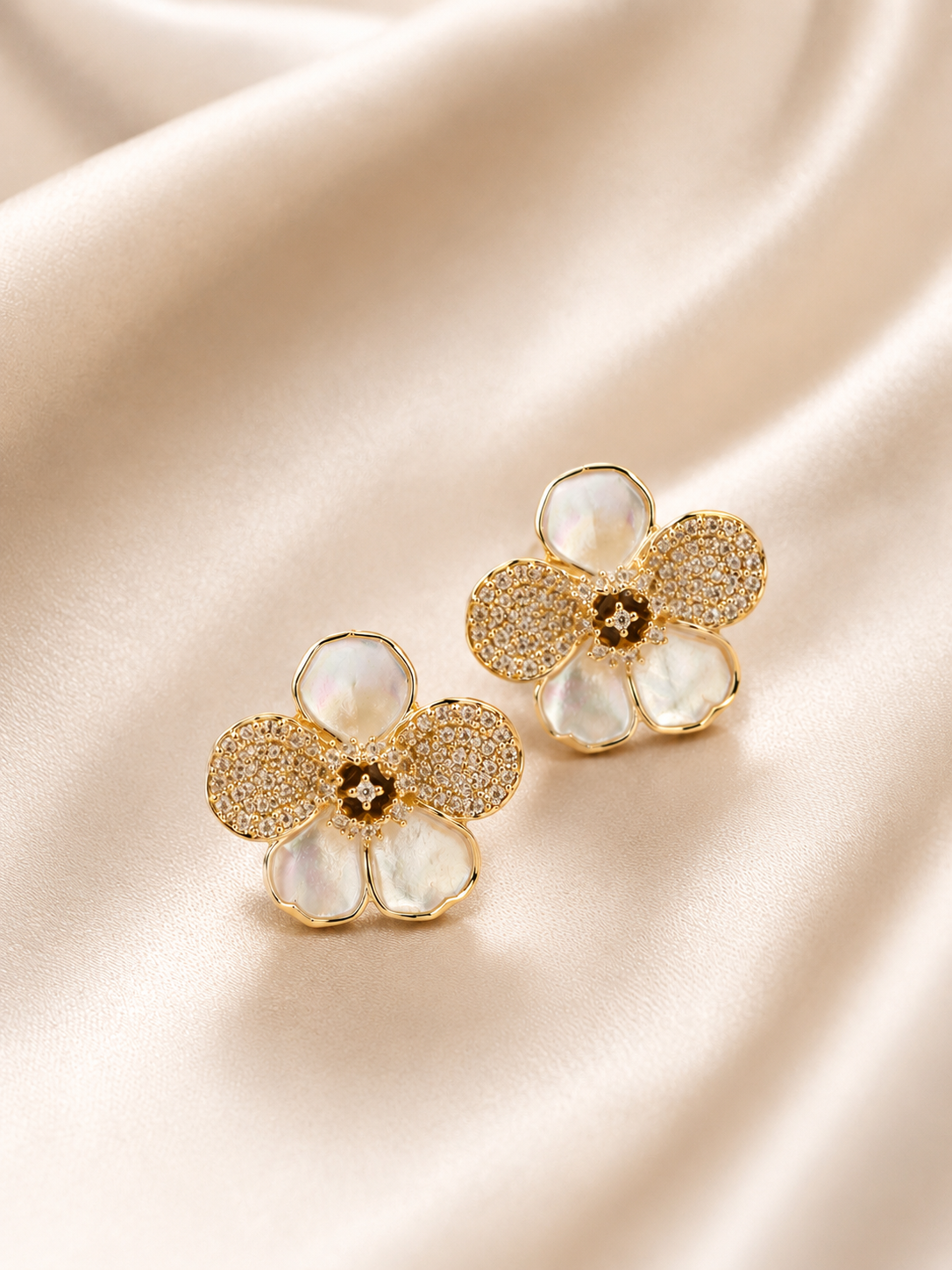 Aurelia flower earrings