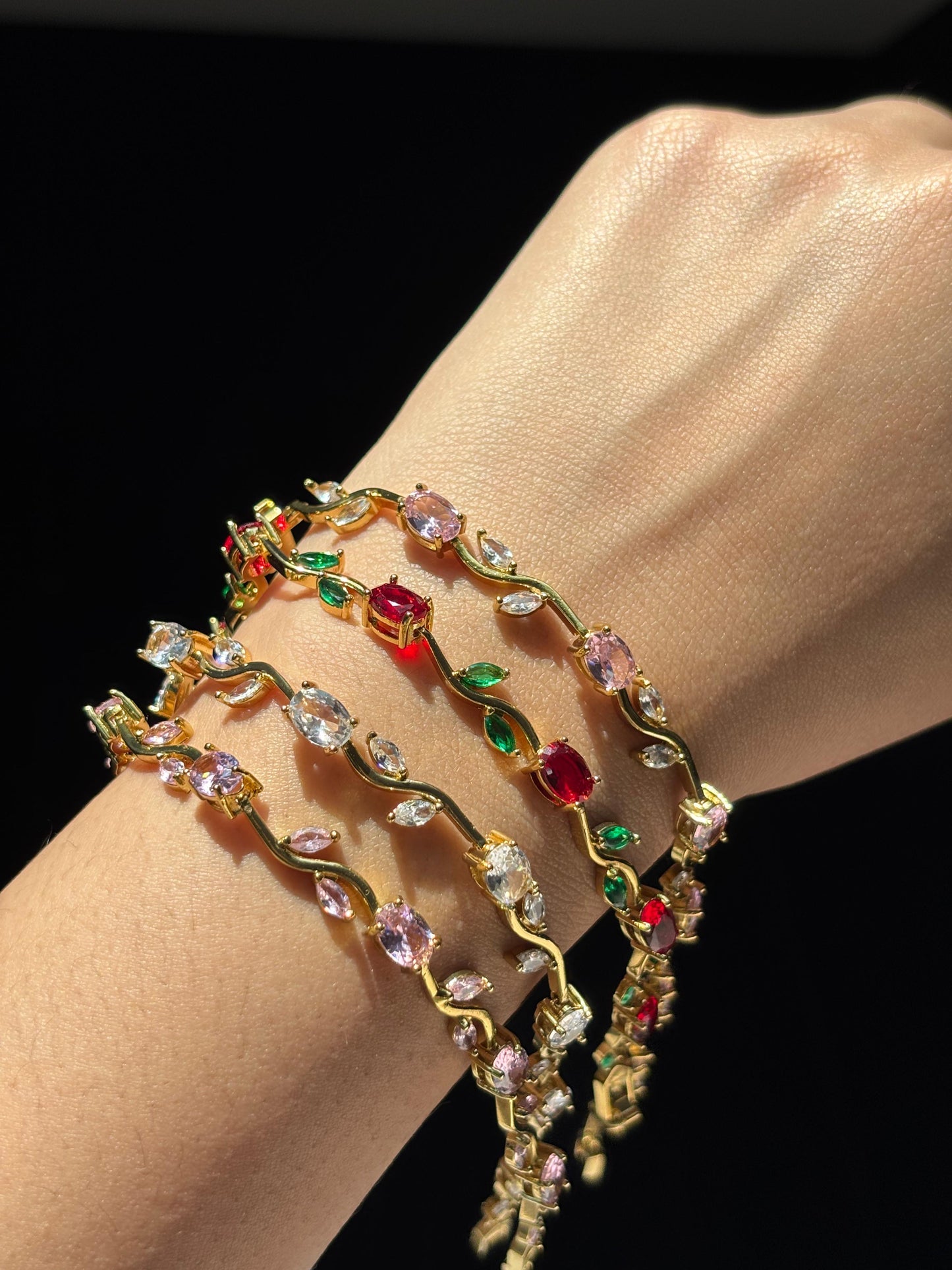 Tulip aura bracelet