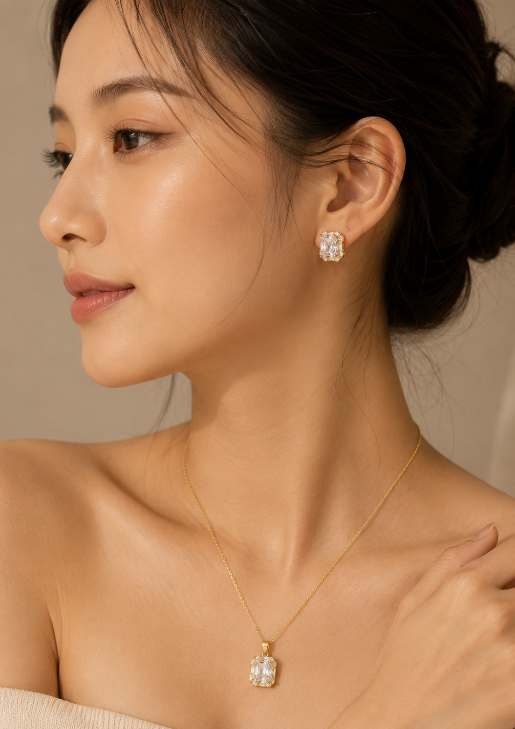 Square diamond Pendant set