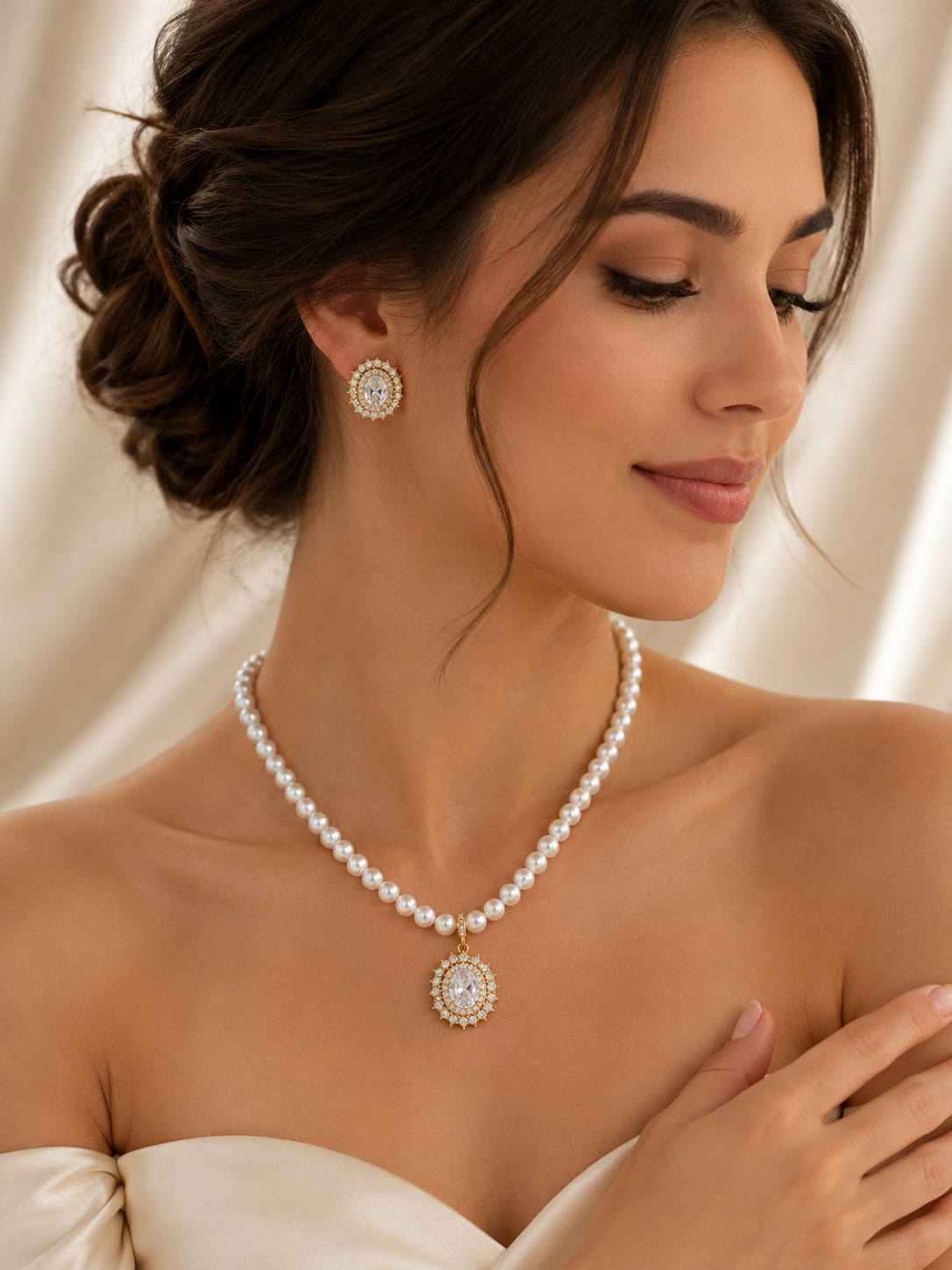 Fresh pearl necklace with earrings