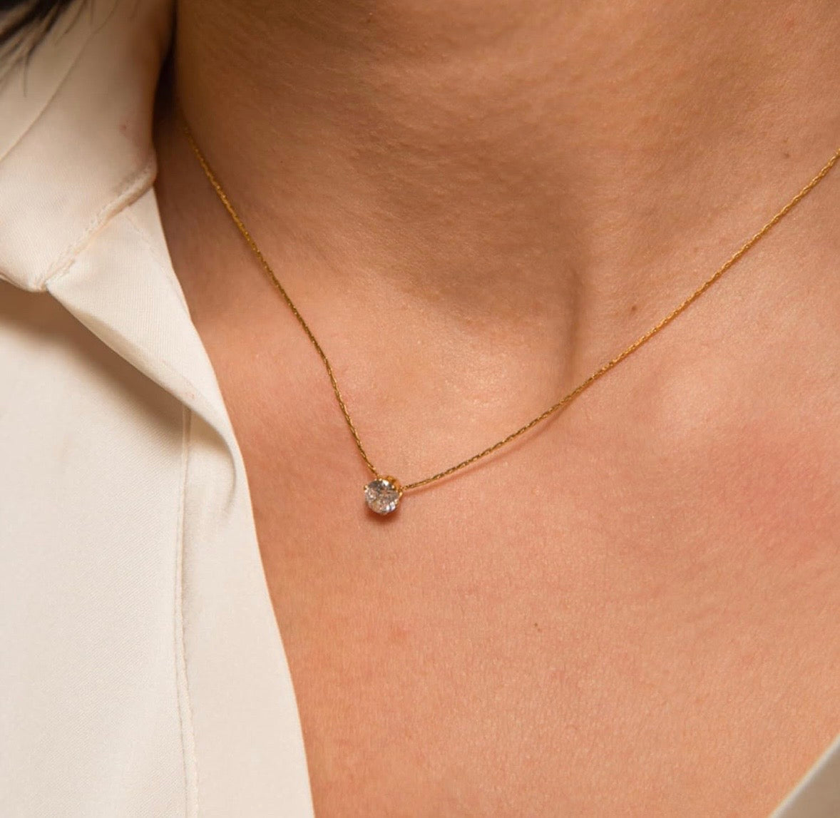 Single stone necklace
