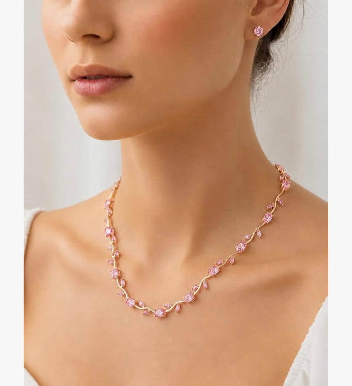 Tulip Aura Necklace