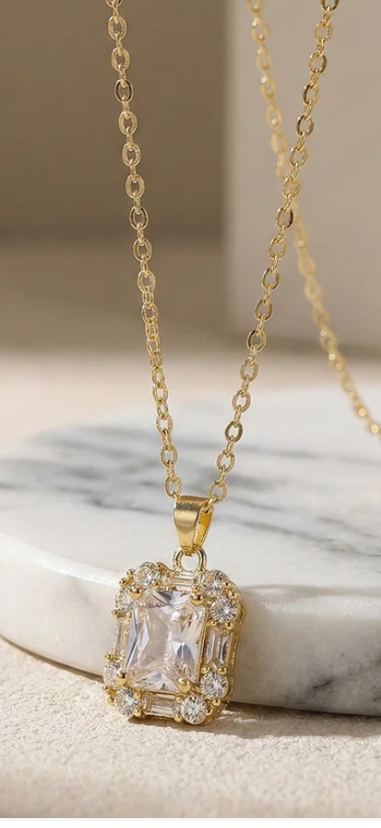 Square diamond Pendant set