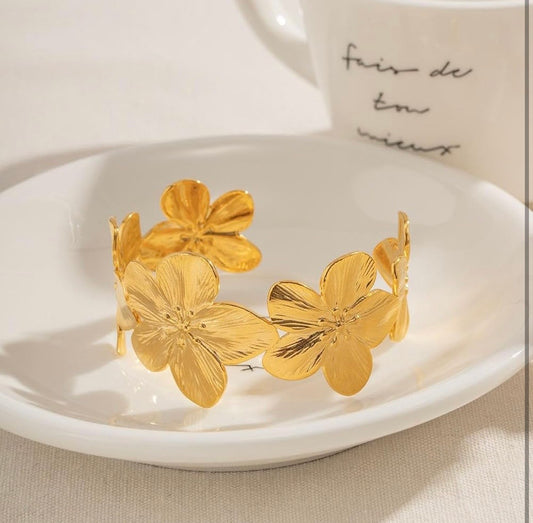 Flower cuff bracelet